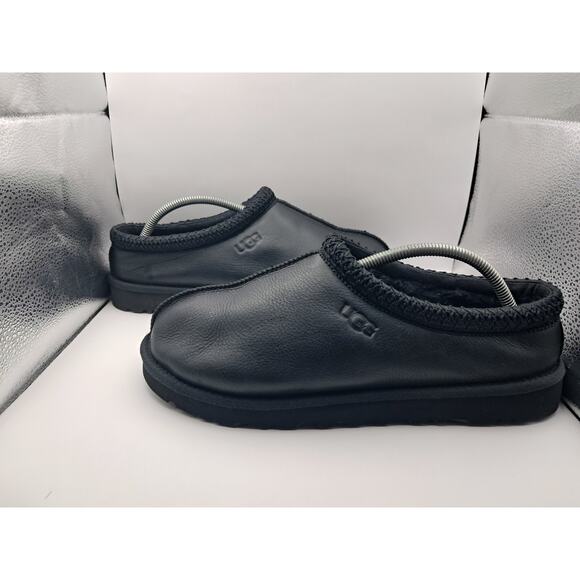 Size 10M | 11.5W - UGG Tasman Leather Slipper Black - 1140930-BTNL - Picture 1 of 8
